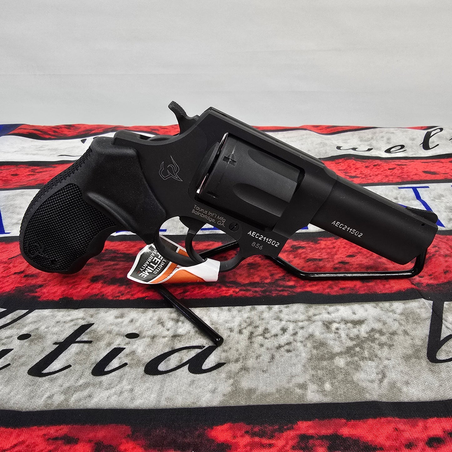 TAUR 856 38SPL 3 BLK TORO 6RD